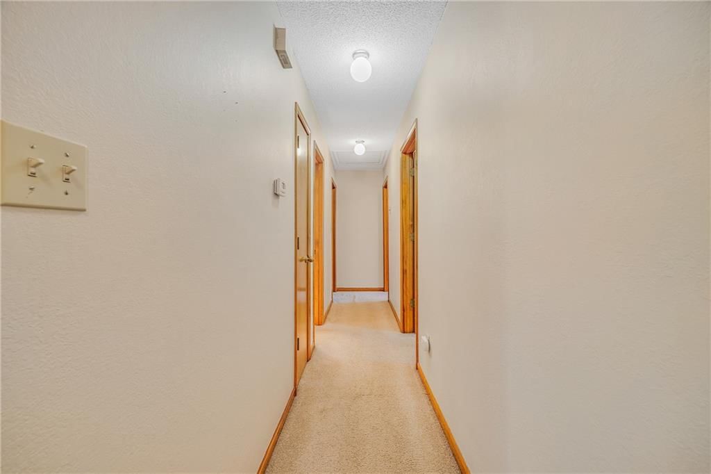 1216 SW Huntington Drive — photo 4