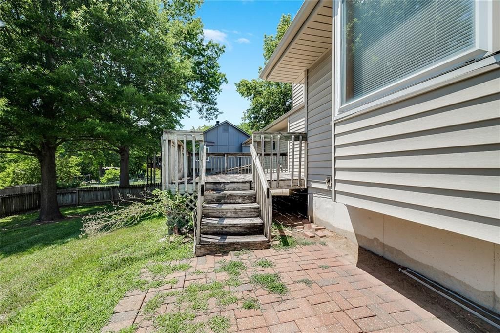 1216 SW Huntington Drive — photo 32