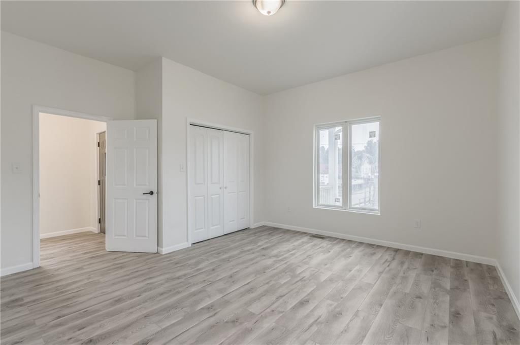1620 Buchanan Avenue — photo 12