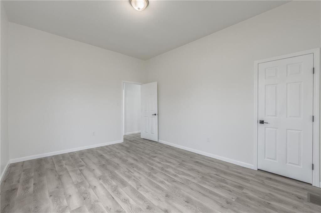 1620 Buchanan Avenue — photo 24
