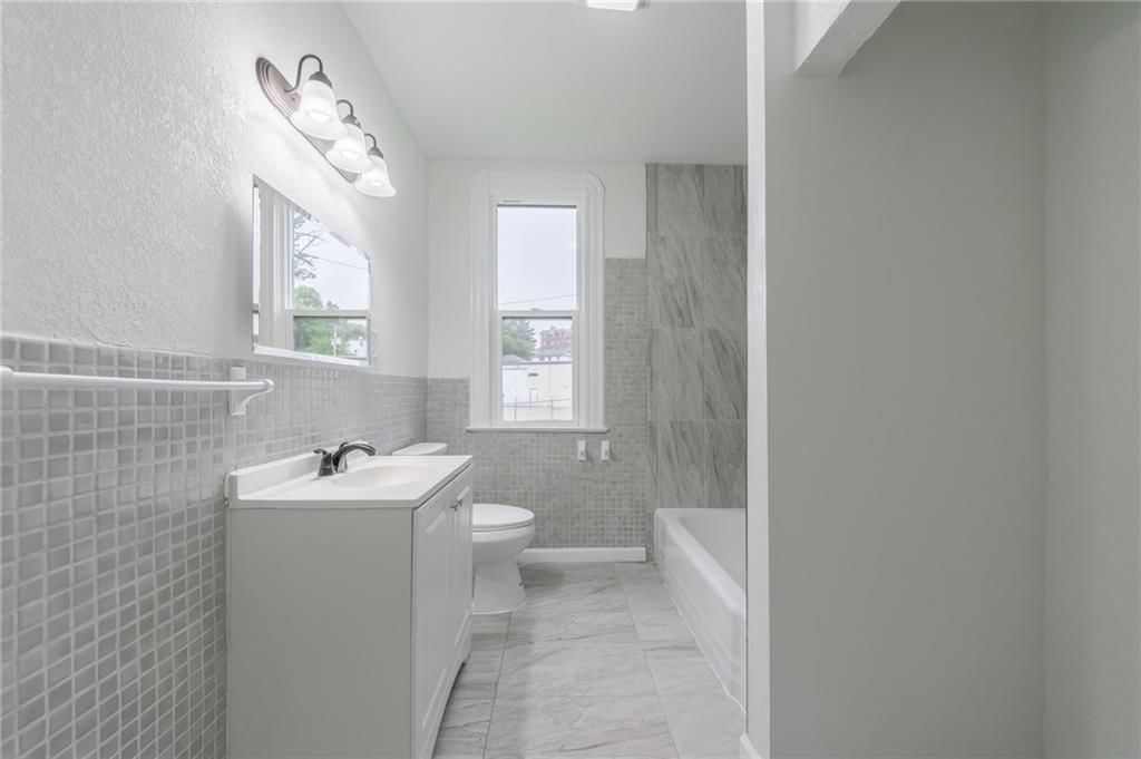 1620 Buchanan Avenue — photo 25