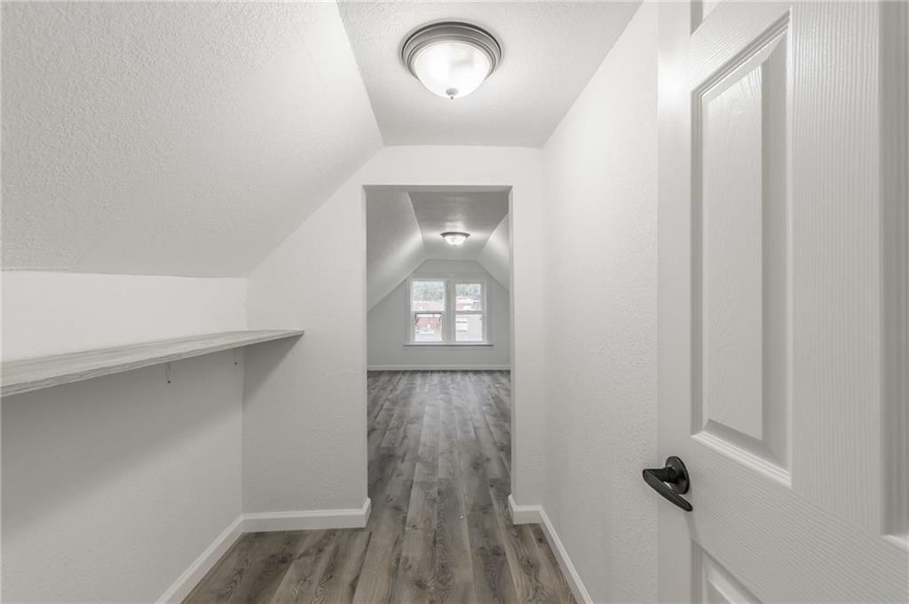 1620 Buchanan Avenue — photo 28