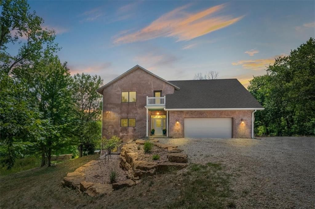 24900 Chieftain Road — photo 2