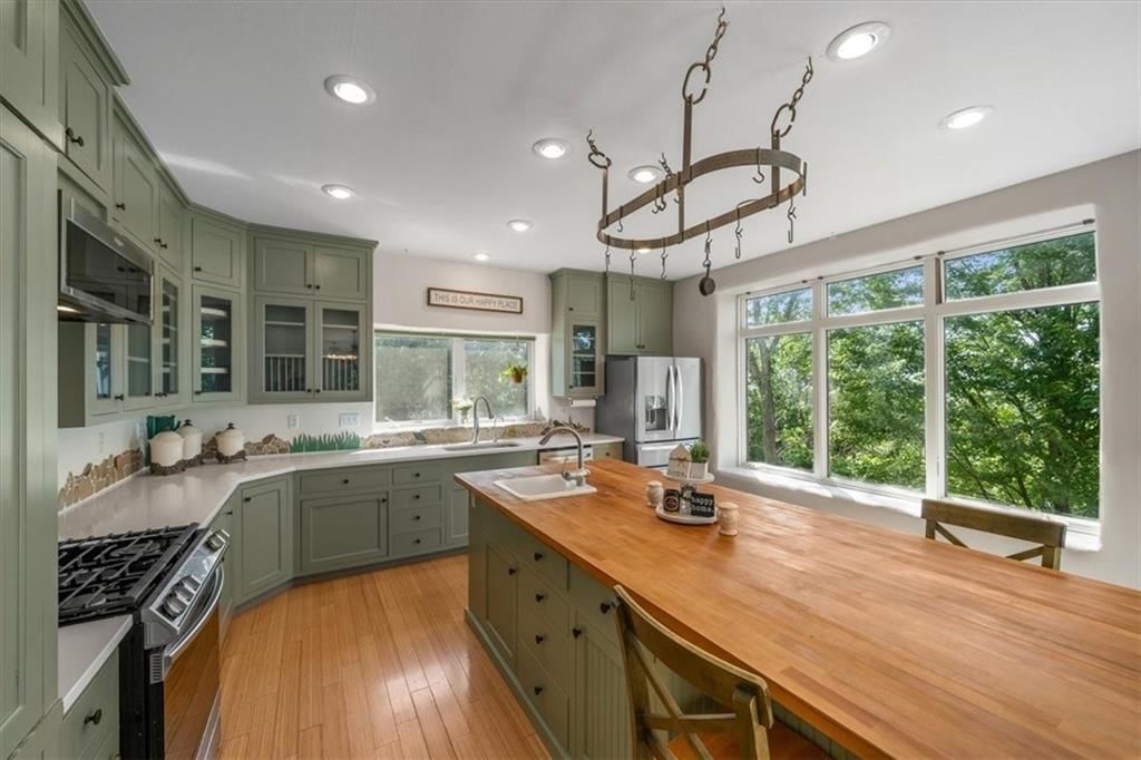 24900 Chieftain Road — photo 3