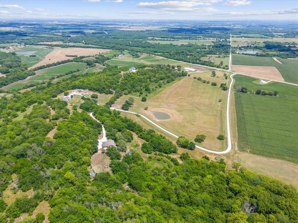 24900 Chieftain Road — photo 35