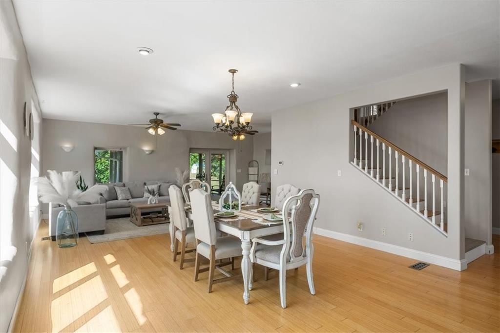 24900 Chieftain Road — photo 10