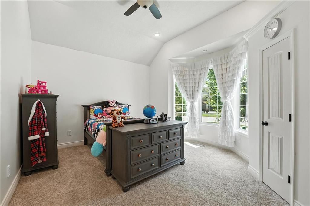 6025 Vardon Drive — photo 12
