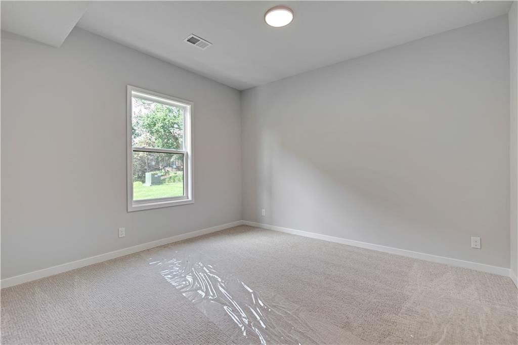 15253 W 162nd Street — photo 36