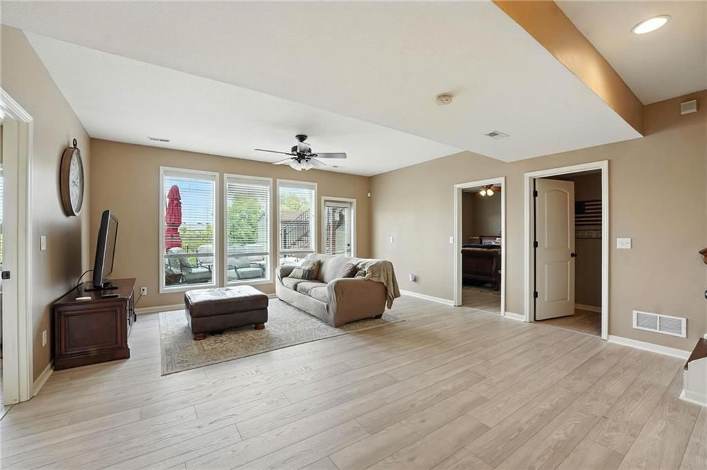 2211 NW Hedgewood Drive — photo 20