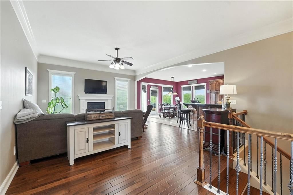 2211 NW Hedgewood Drive — photo 4