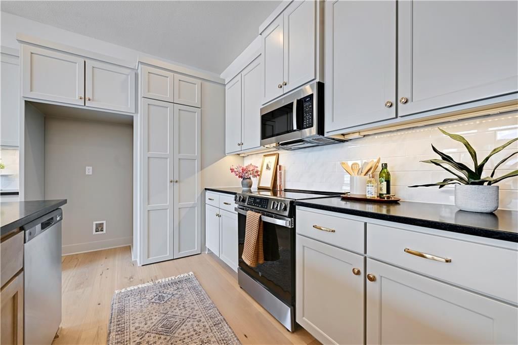 15431 W 161st Street — photo 10