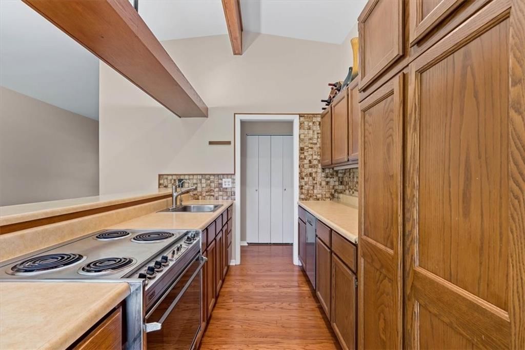9001 W 93RD Terrace — photo 12