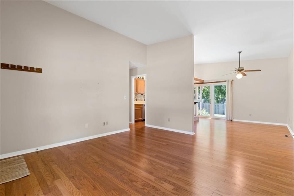 9001 W 93RD Terrace — photo 5