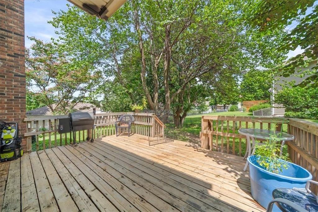 211 S Sunset Lane — photo 25