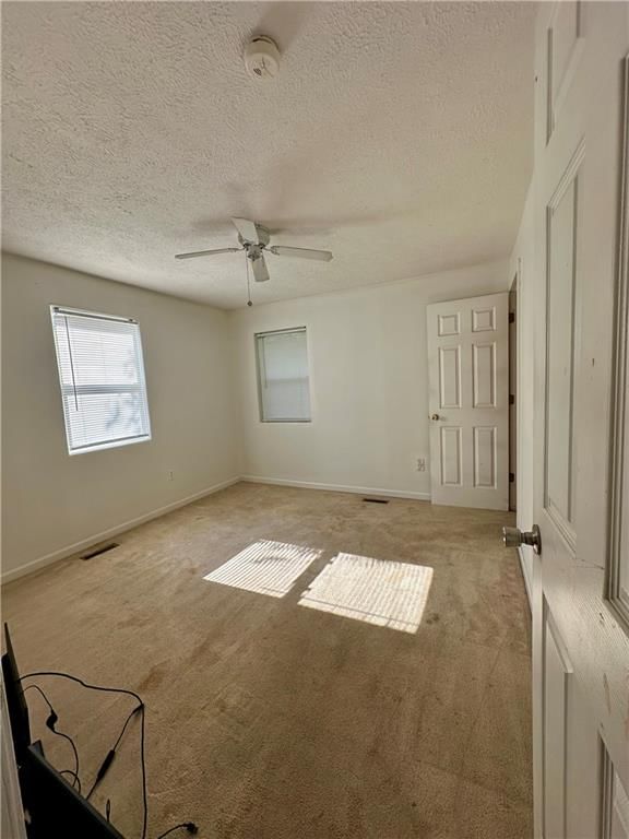 105 N Indiana Street — photo 10