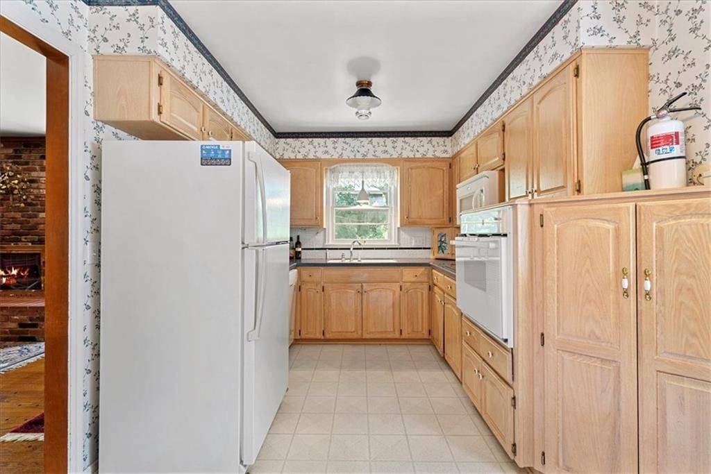 10814 Oak Street — photo 11
