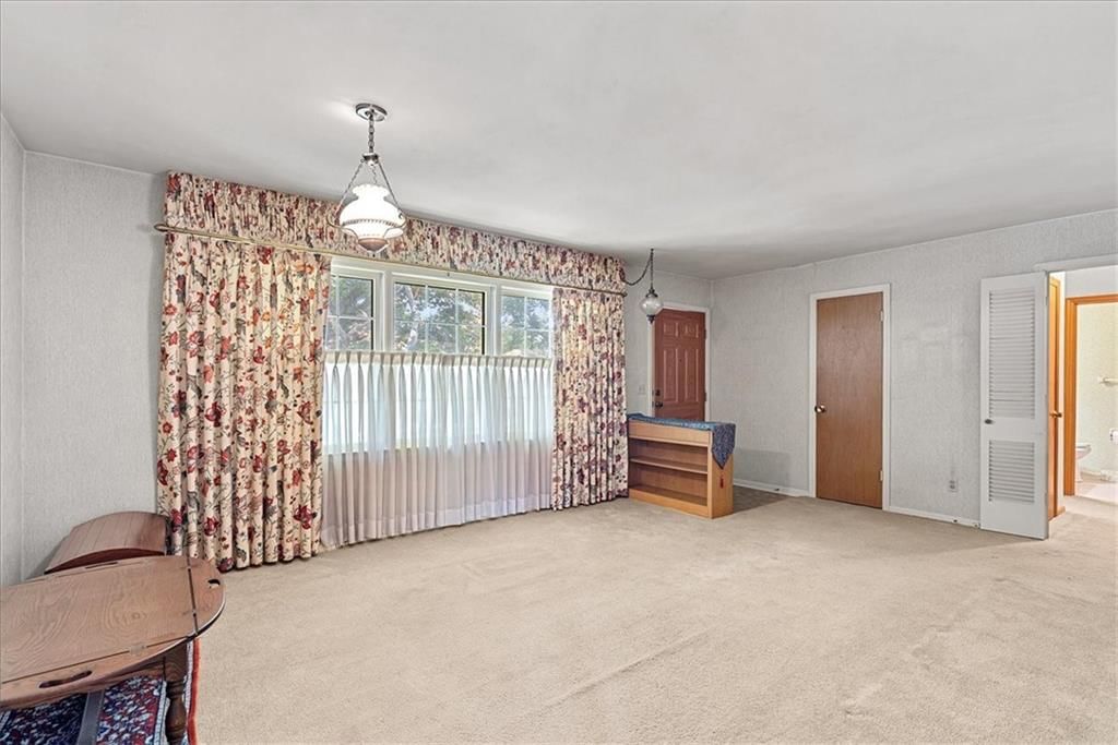 10814 Oak Street — photo 5