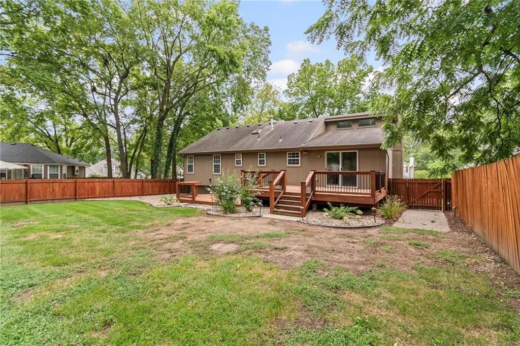 1322 NE Quail Walk Drive — photo 28