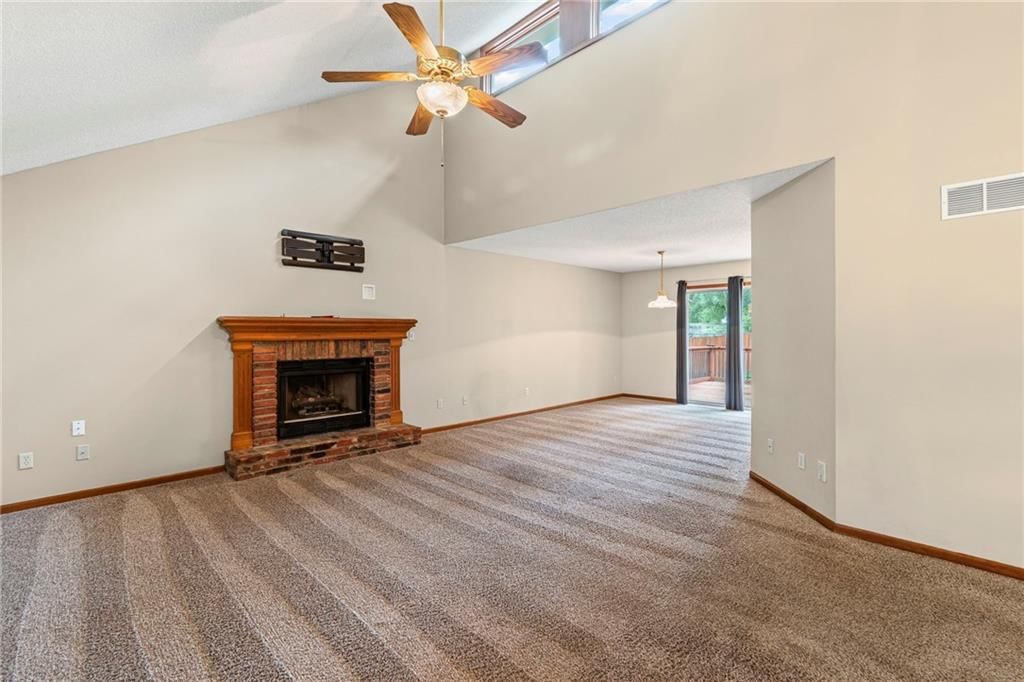 1322 NE Quail Walk Drive — photo 7