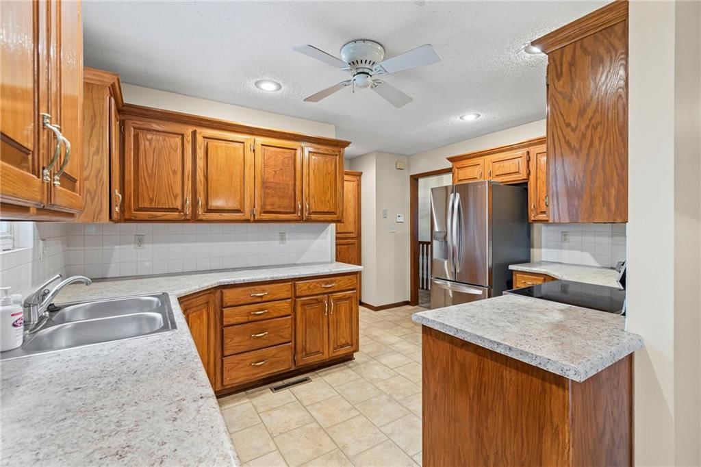 1322 NE Quail Walk Drive — photo 9