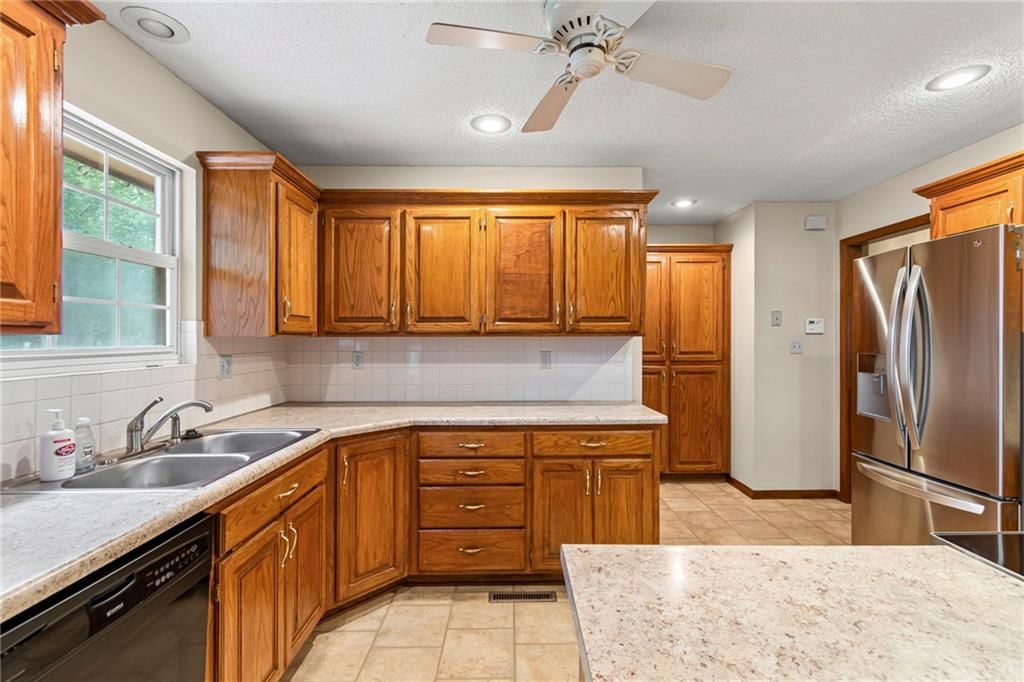 1322 NE Quail Walk Drive — photo 10