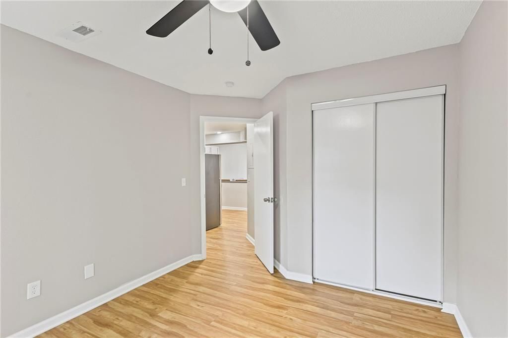 1502 W 25th Court — photo 13