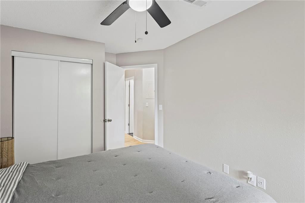 1502 W 25th Court — photo 10