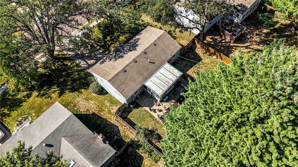 9009 Mastin Street — photo 32