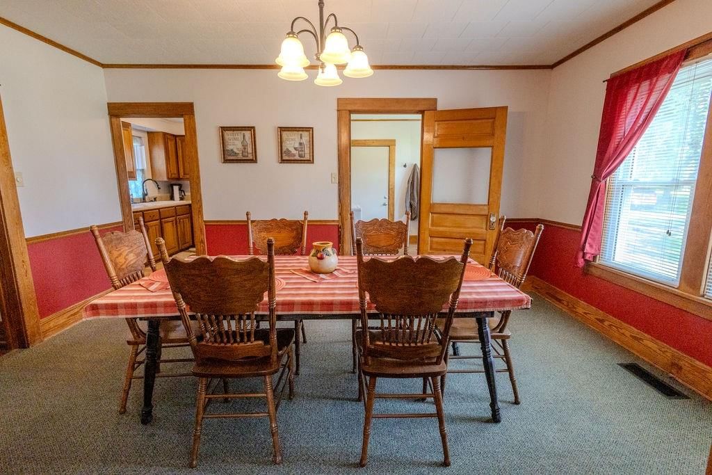 1811 S Walnut Street — photo 16