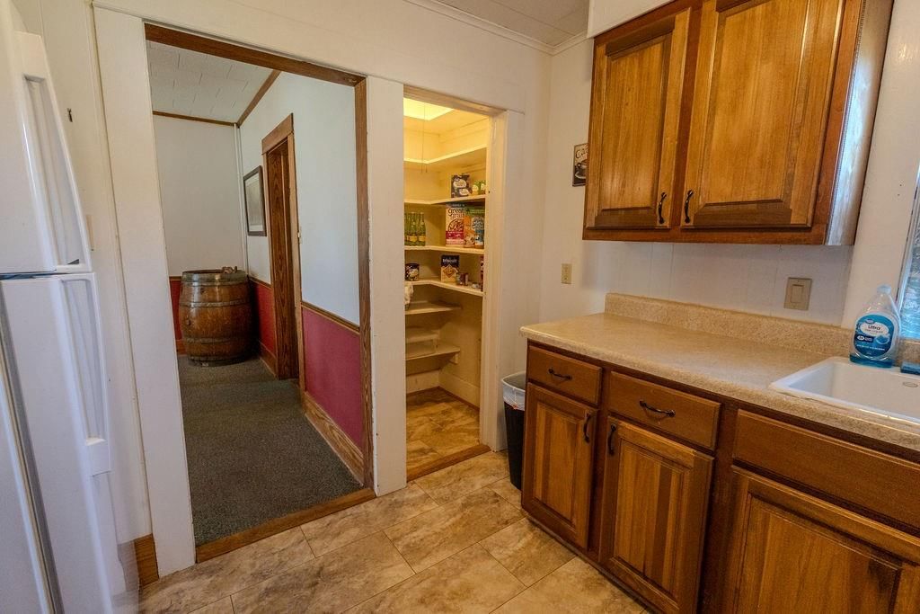 1811 S Walnut Street — photo 20