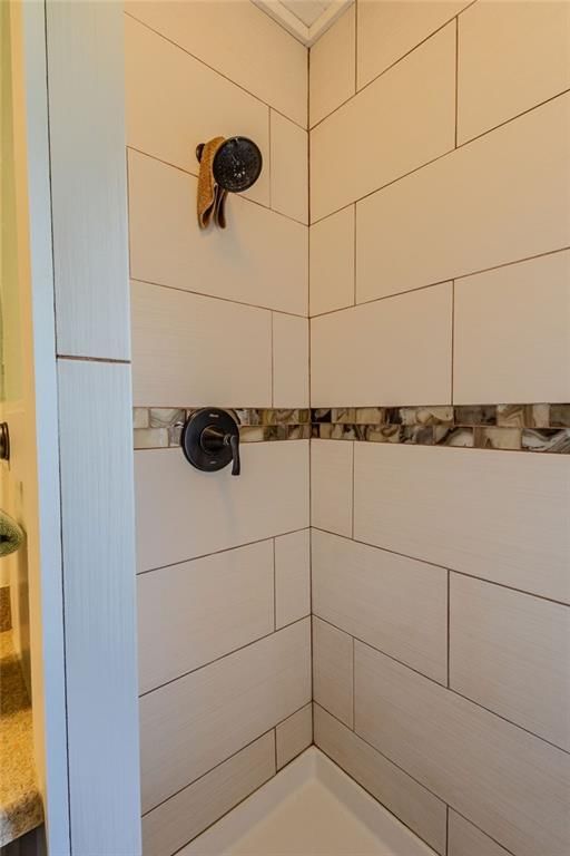 1811 S Walnut Street — photo 30