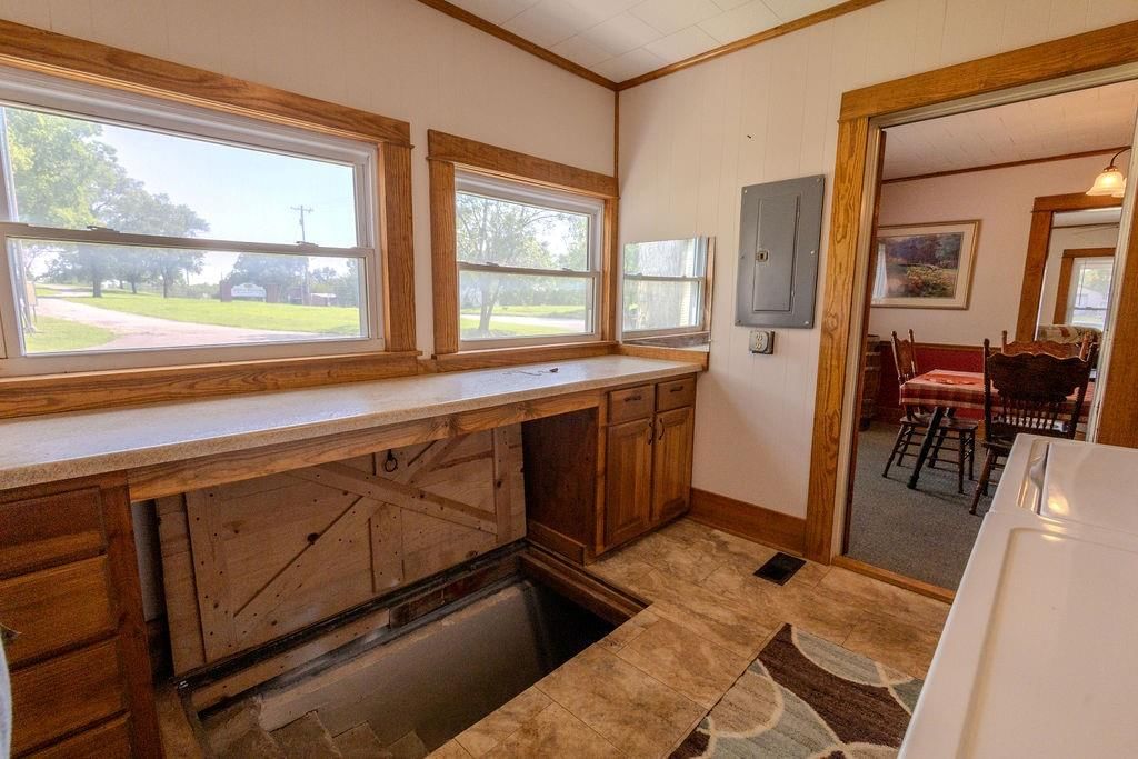 1811 S Walnut Street — photo 44