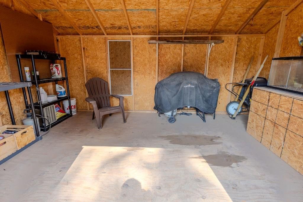 1811 S Walnut Street — photo 61