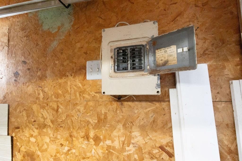 1811 S Walnut Street — photo 10
