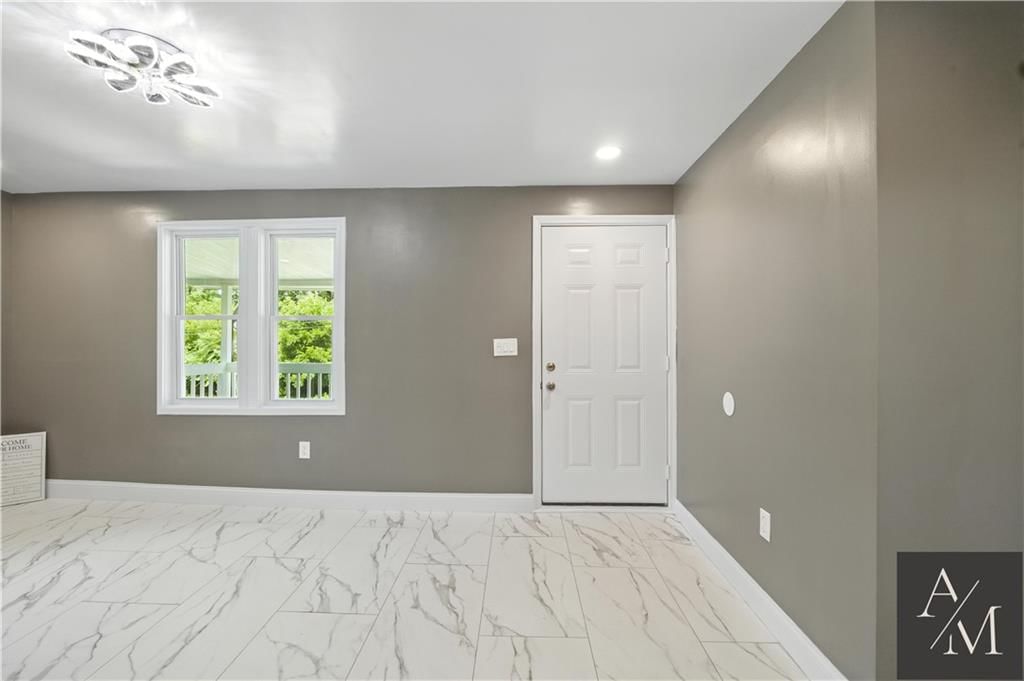 3912 Jackson Avenue — photo 8