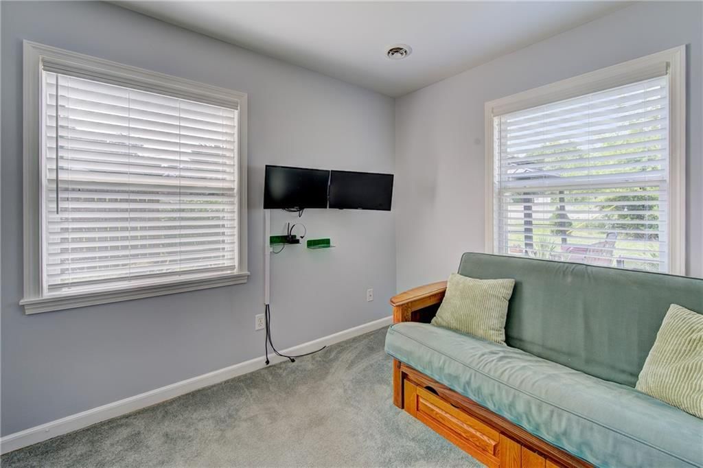 4801 Locust Avenue — photo 16