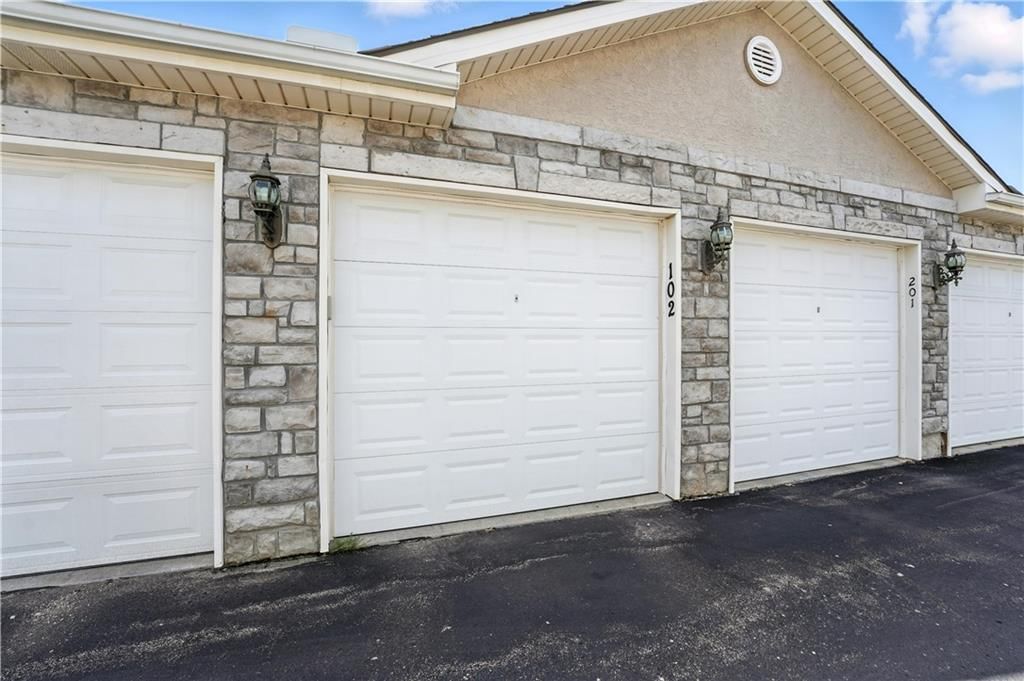 11711 S Roundtree Street — photo 23