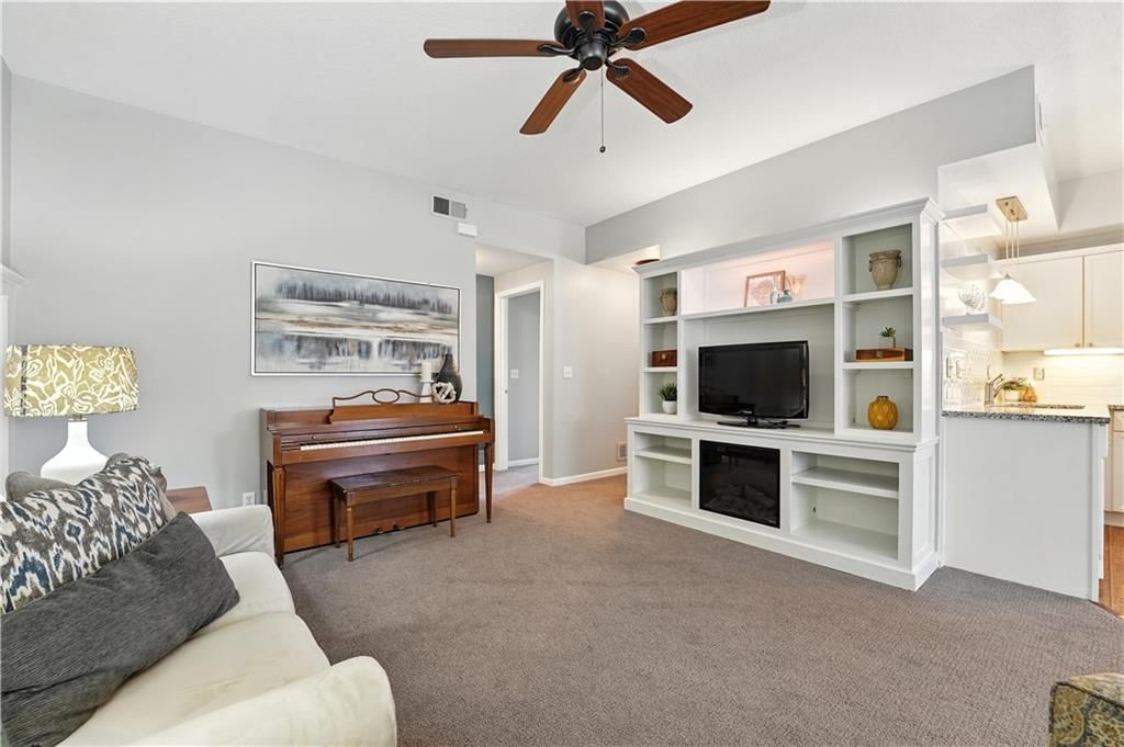 11711 S Roundtree Street — photo 5