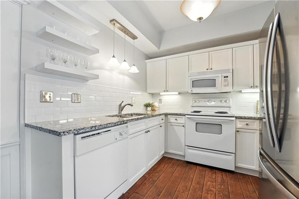 11711 S Roundtree Street — photo 8