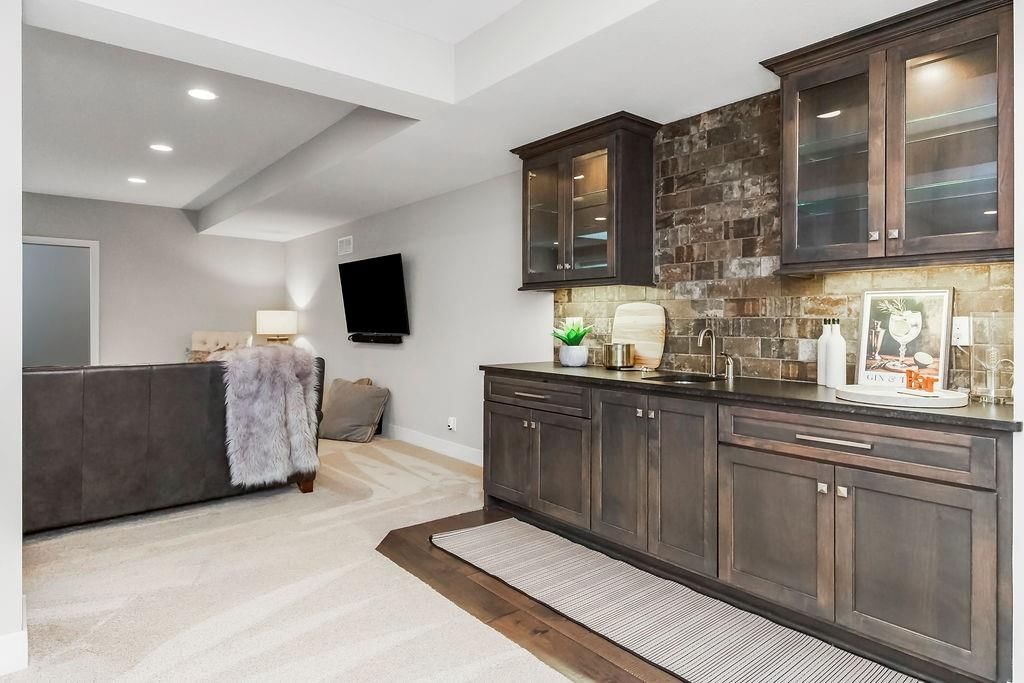 6770 Brownridge Street — photo 32