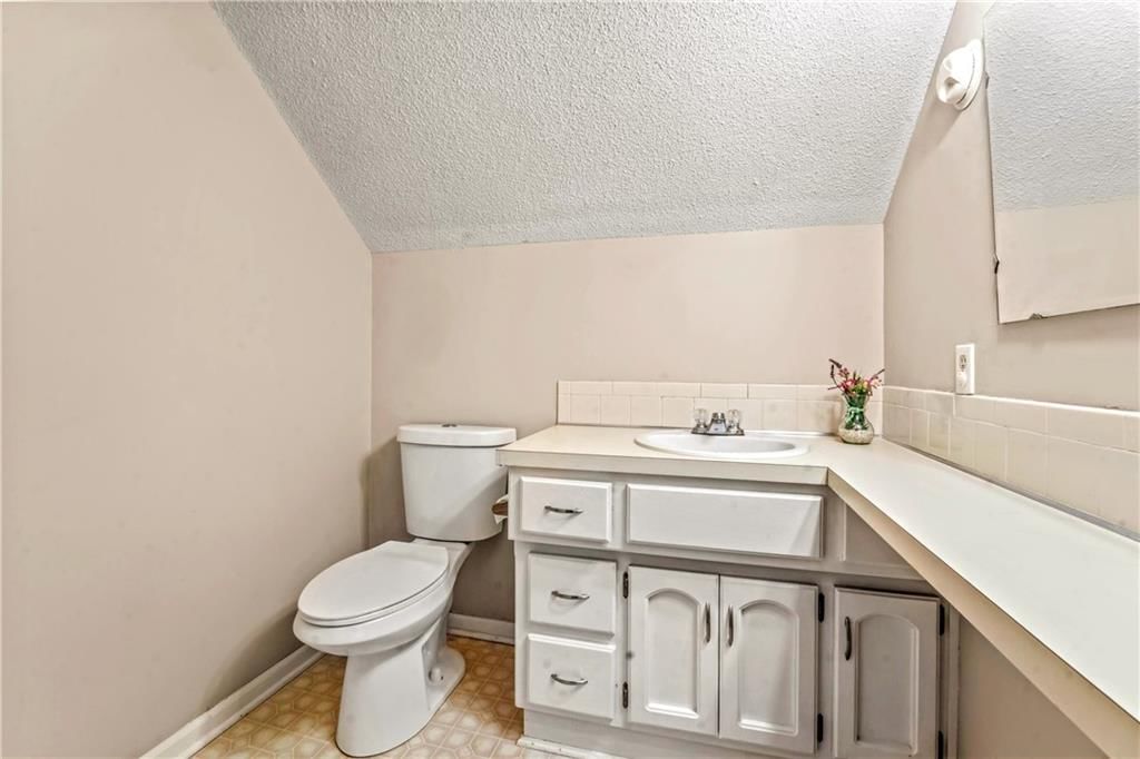 912 NW Forest Drive — photo 24