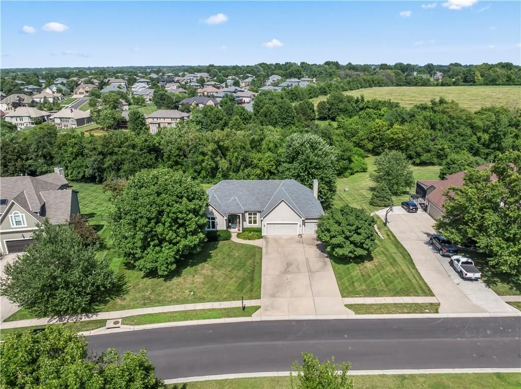 205 NE Bittercreek Road — photo 4