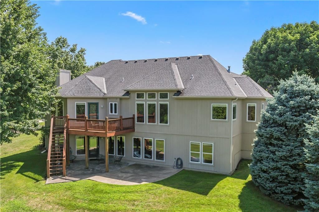 205 NE Bittercreek Road — photo 53