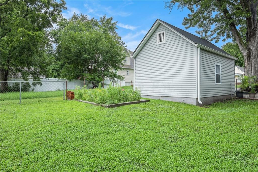 1015 Osage Street — photo 18