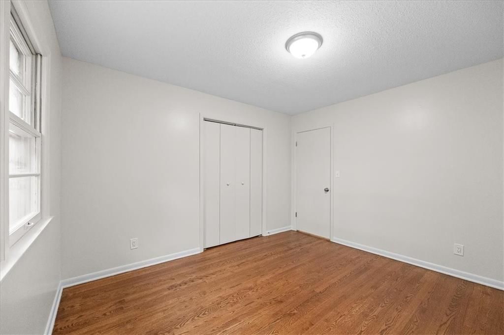 104 N June Street — photo 20
