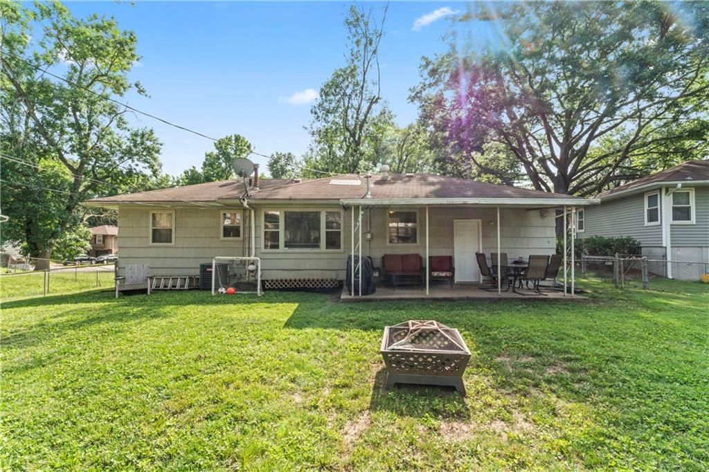 4929 Evanston Avenue — photo 45