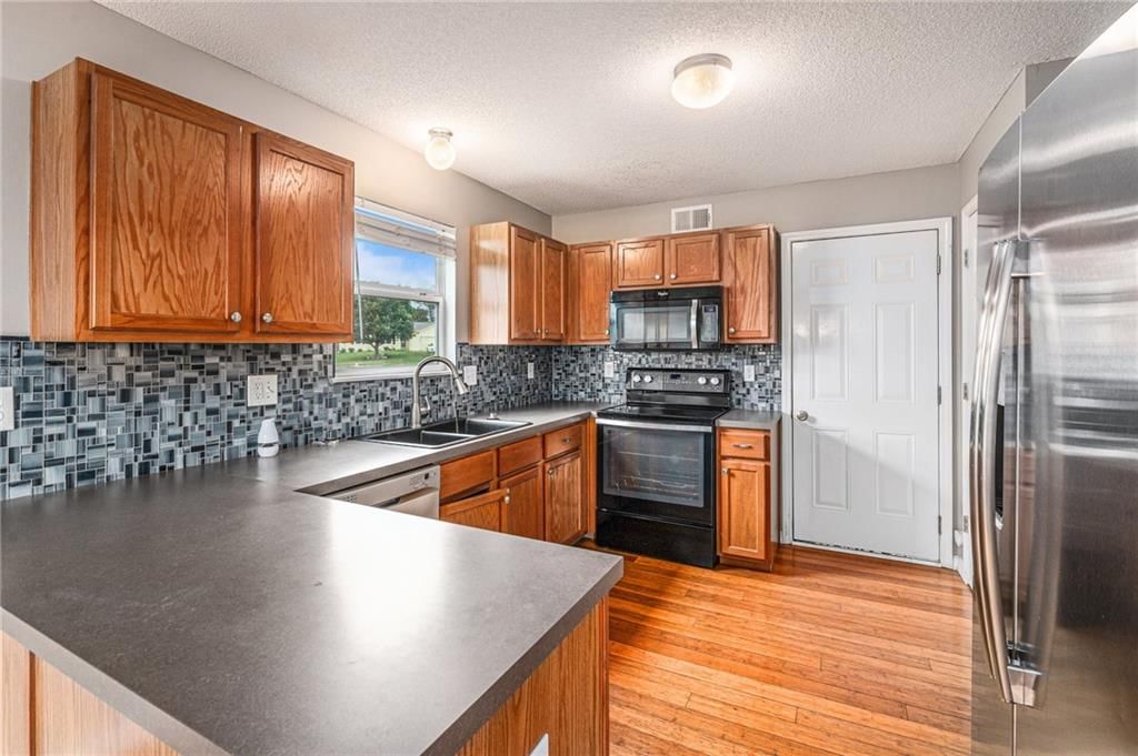 32615 W 171st Street — photo 4