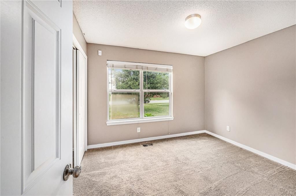 32615 W 171st Street — photo 8