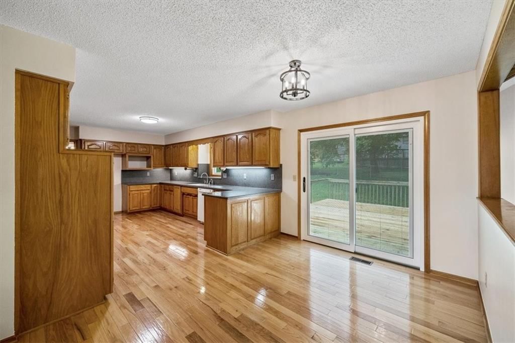 613 Lakeview Drive — photo 5