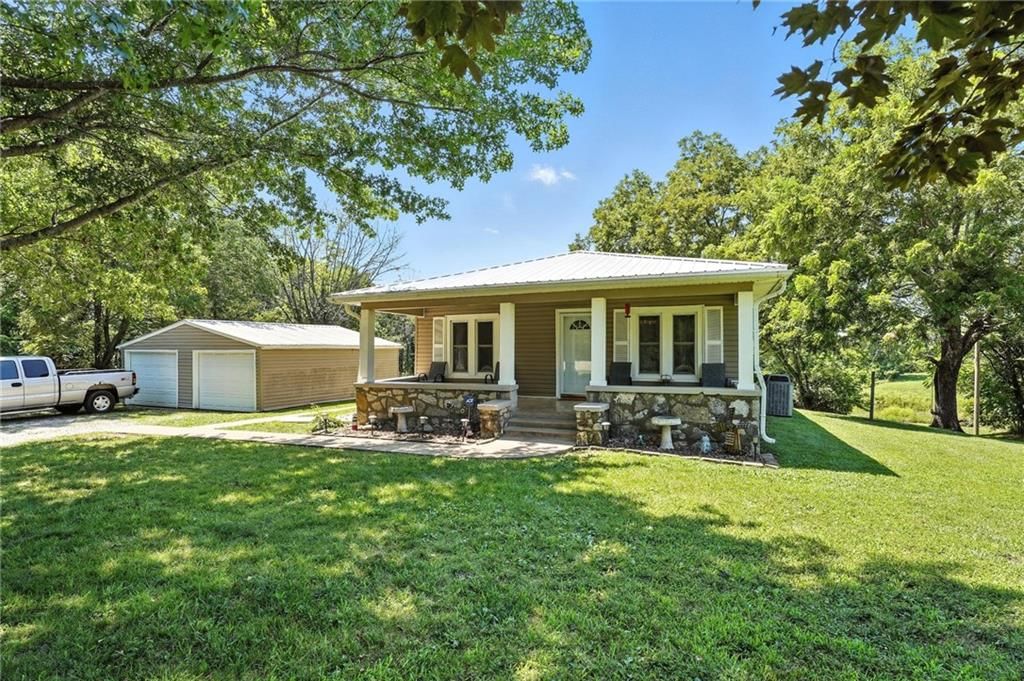 10008 Schwarz Lane — photo 37